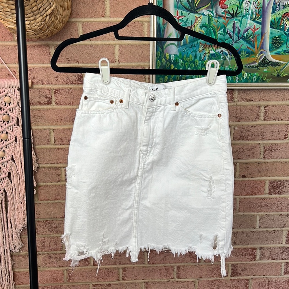 Zara High Waisted White Distressed Denim Skirt